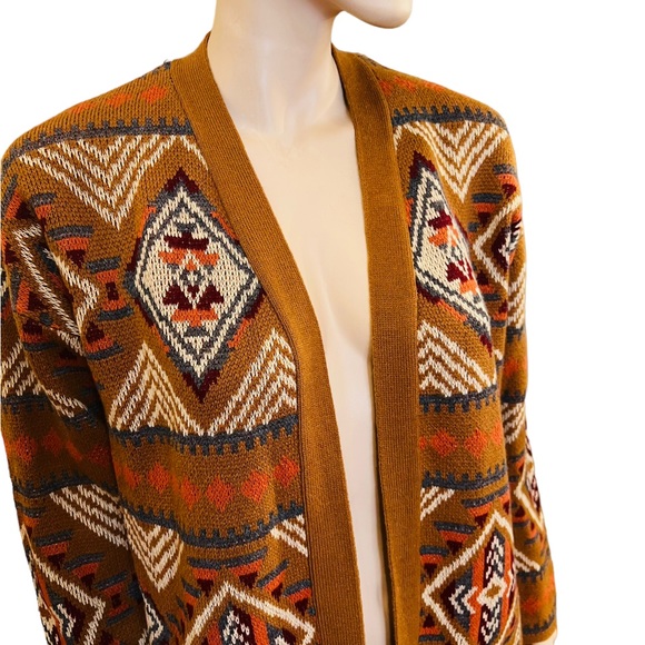 NWT SAVANNA JANE Long Cardigan Sweater Size Small Oversize Aztec Print - Picture 8 of 11